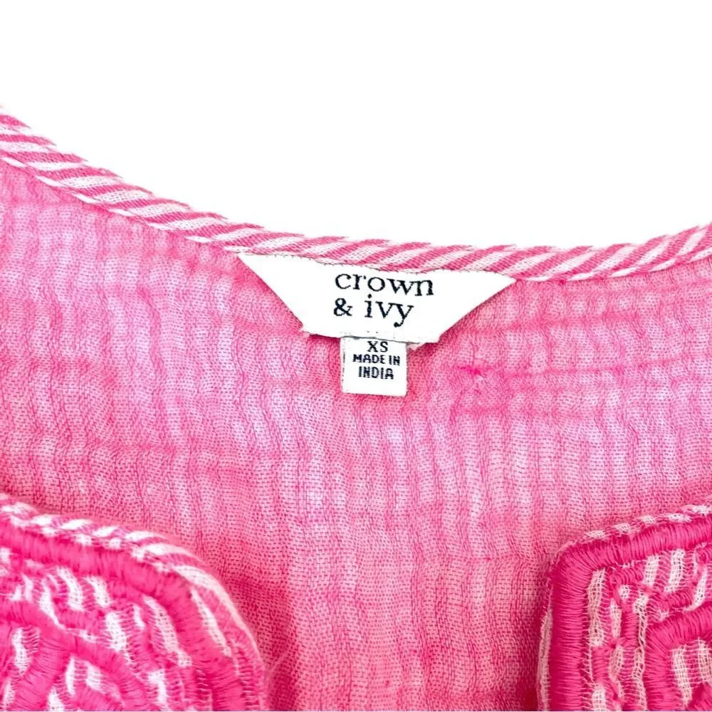 Crown & Ivy Pink Seersucker Embroidered Top XS - Picture 6 of 8